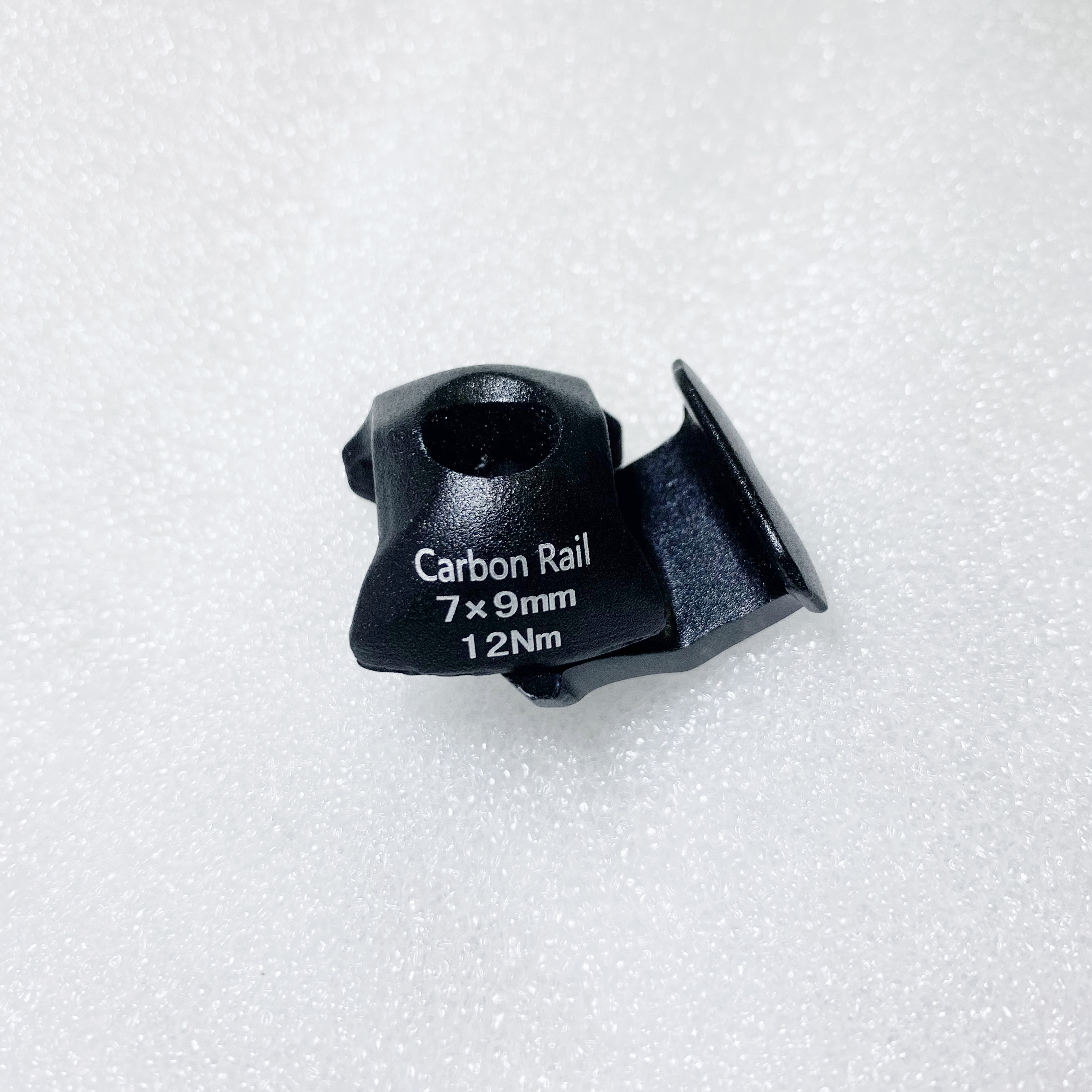 Carbon Seatpost Clamp Oval 7*9 - Commuting By Bike recensione e prezzo