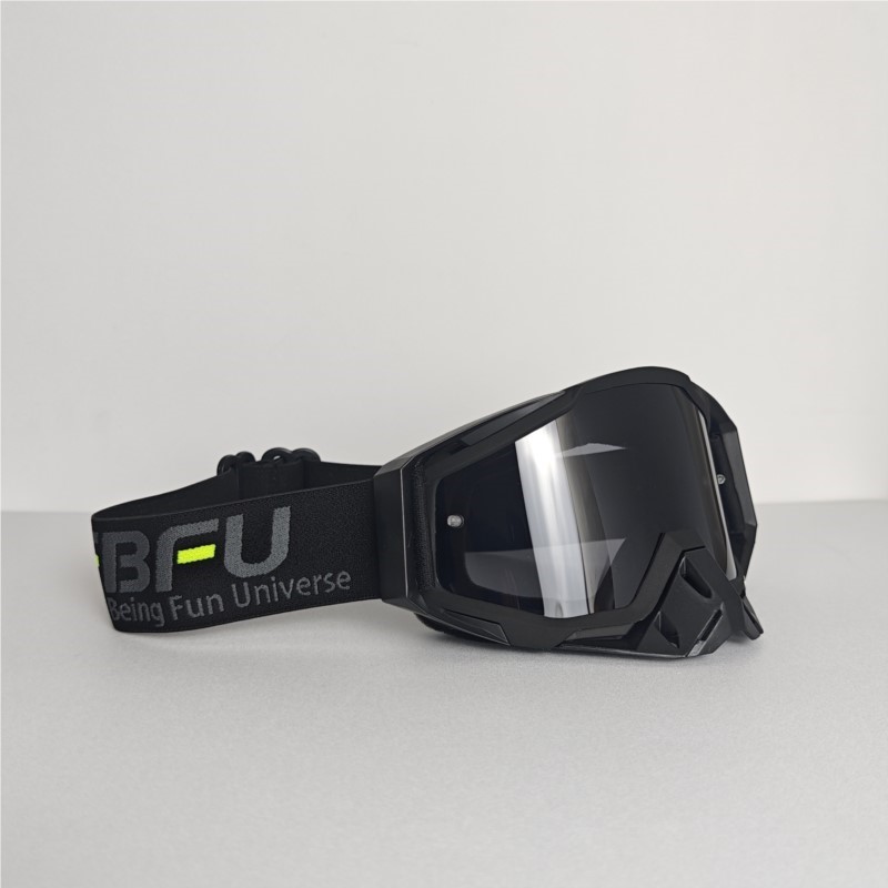 Four Season Universal Riding G - Commuting With Road Bike recensione e prezzo