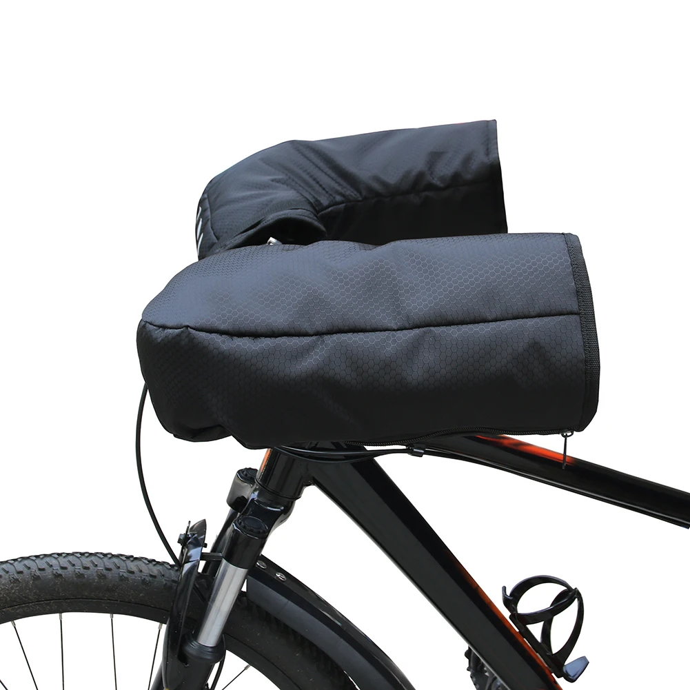 Reflective Handlebar Mittens 1 - Commuting On Mountain Bike recensione e prezzo